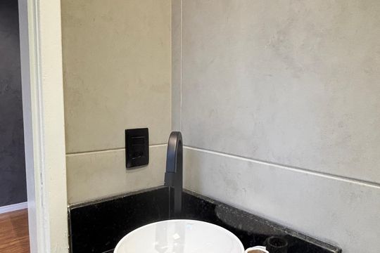 Banheiro de apartamento à venda com 2 quartos, 38m² em Parque das Nações, Santo André