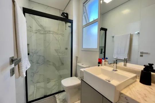 Suíte - Banheiro de apartamento para alugar com 2 quartos, 72m² em Serra, Belo Horizonte