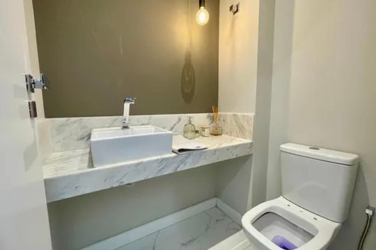 Banheiro Social de apartamento para alugar com 2 quartos, 72m² em Serra, Belo Horizonte