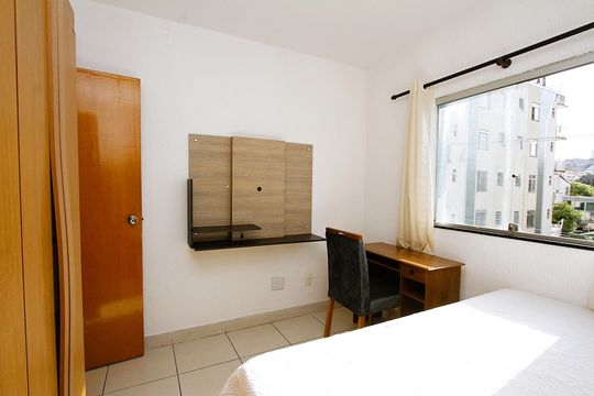 Kitnet/Studio para alugar com 1 quarto, 30m² em João Pinheiro, Belo Horizonte
