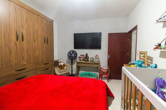 Casa à venda com 3 quartos, 137m² em Itaquera, São Paulo
