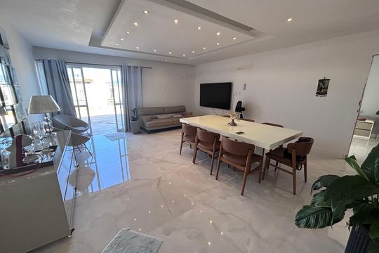 Sala de apartamento para alugar com 4 quartos, 218m² em Recreio dos Bandeirantes, Rio de Janeiro
