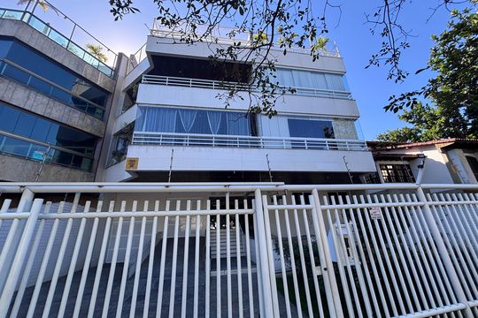 Fachada de apartamento para alugar com 4 quartos, 218m² em Recreio dos Bandeirantes, Rio de Janeiro