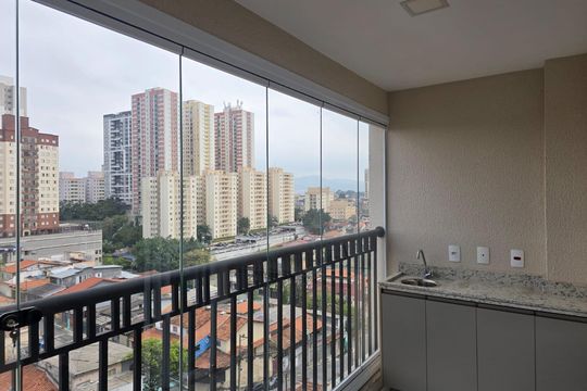 Varanda e Area de Serviço  de apartamento para alugar com 2 quartos, 49m² em Jardim Flor da Montanha, Guarulhos