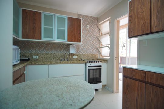 Cozinha de apartamento para alugar com 2 quartos, 97m² em Bom Fim, Porto Alegre