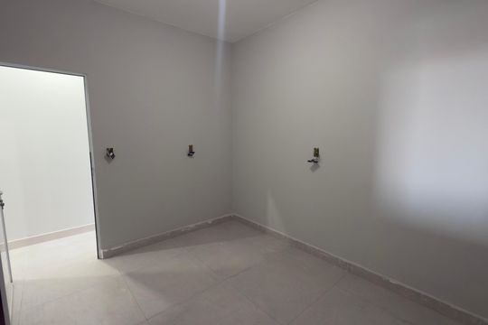 Casa para alugar com 2 quartos, 150m² em Jardim Saint Moritz, Taboão da Serra