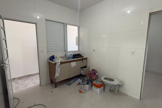Casa para alugar com 2 quartos, 150m² em Jardim Saint Moritz, Taboão da Serra