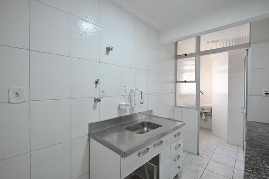 Cozinha de apartamento para alugar com 3 quartos, 122m² em Vila Progredior, São Paulo