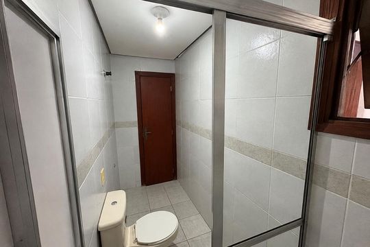 Banheiro de apartamento para alugar com 2 quartos, 70m² em Centro, Gravataí