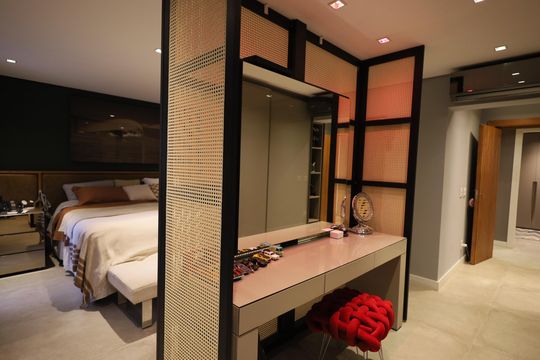 Suíte 1 de apartamento à venda com 3 quartos, 212m² em Cidade São Francisco, São Paulo