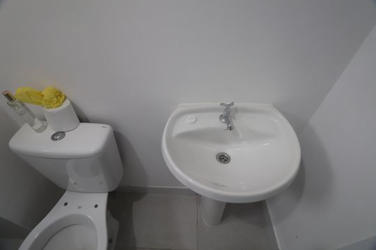 Banheiro  de apartamento para alugar com 2 quartos, 44m² em Centro, Canoas