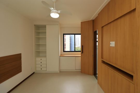 Apartamento para alugar com 2 quartos, 74m² em Stiep, Salvador