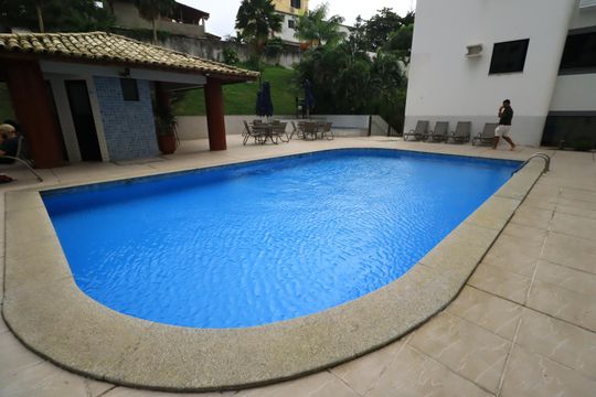 Apartamento para alugar com 2 quartos, 74m² em Stiep, Salvador