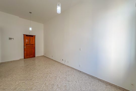 Kitnet/Studio à venda com 1 quarto, 27m² em Centro, Rio de Janeiro