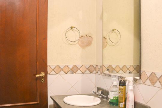 Banheiro da Garagem e area gourmet de casa à venda com 2 quartos, 270m² em Jardim Las Vegas, Guarulhos