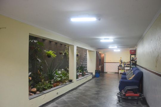 Garagem e area gourmet de casa à venda com 2 quartos, 270m² em Jardim Las Vegas, Guarulhos