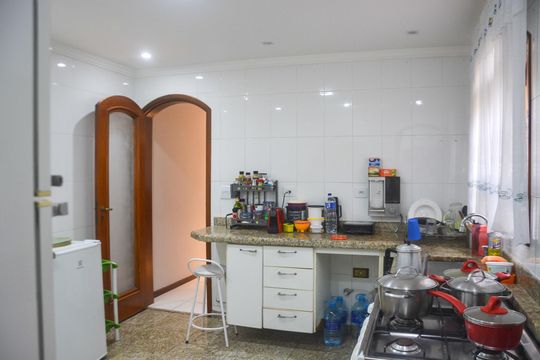 Cozinha de casa à venda com 2 quartos, 270m² em Jardim Las Vegas, Guarulhos