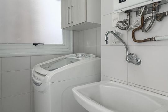 Área de Serviço de apartamento à venda com 2 quartos, 62m² em Vila Ipiranga, Porto Alegre