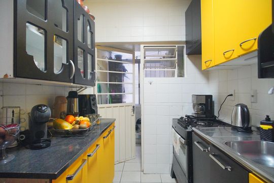 Cozinha de apartamento à venda com 3 quartos, 80m² em Rio dos Sinos, São Leopoldo
