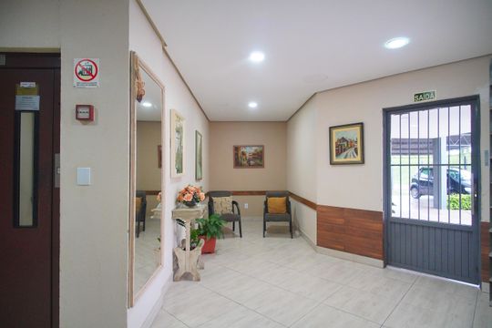 Hall de entrada de apartamento à venda com 3 quartos, 80m² em Rio dos Sinos, São Leopoldo