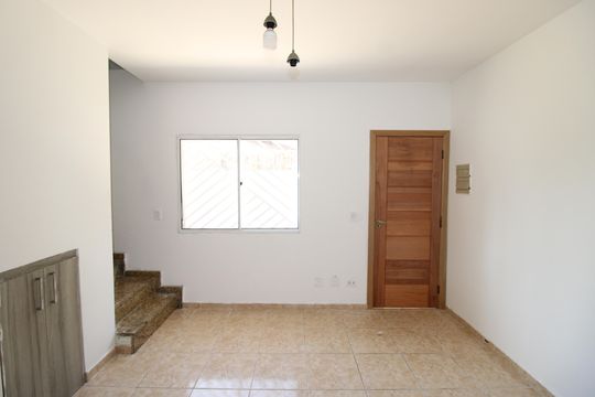 Casa de Condomínio para alugar com 2 quartos, 72m² em Itaquera, São Paulo