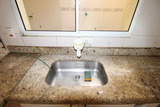 Cozinha de casa de condomínio para alugar com 2 quartos, 72m² em Itaquera, São Paulo