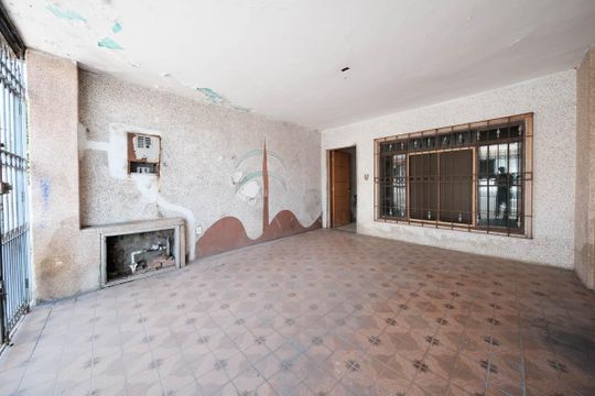 Garagem de casa à venda com 1 quarto, 200m² em Vila Ré, São Paulo