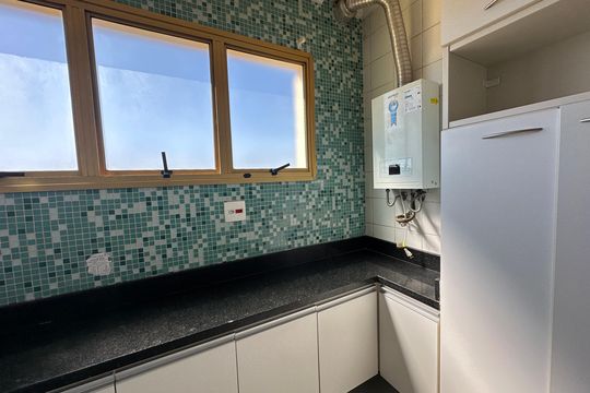 Área de Serviço de apartamento para alugar com 3 quartos, 107m² em Alphaville Industrial, Barueri