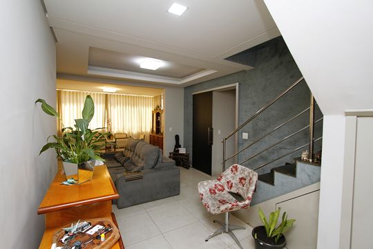 Apartamento à venda com 4 quartos, 185m² em Castelo, Belo Horizonte