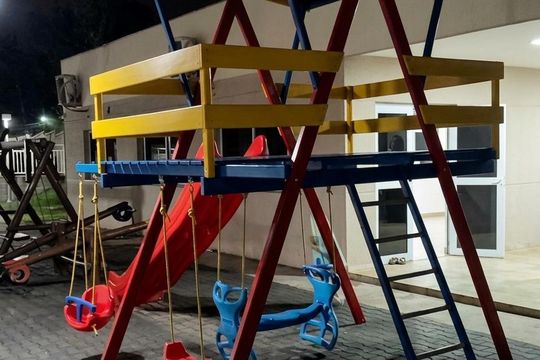 Área externa de apartamento para alugar com 2 quartos, 65m² em Parque Flora, Nova Iguaçu