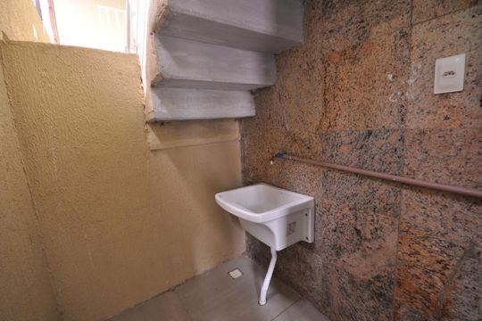 Área de Serviço de casa para alugar com 1 quarto, 70m² em Vila Ede, São Paulo