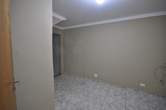 Quarto/Sala de casa para alugar com 1 quarto, 70m² em Vila Ede, São Paulo