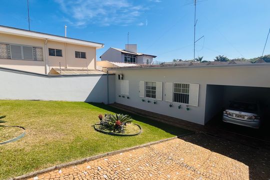 Casa à venda com 3 quartos, 210m² em Jardim Chapadão, Campinas