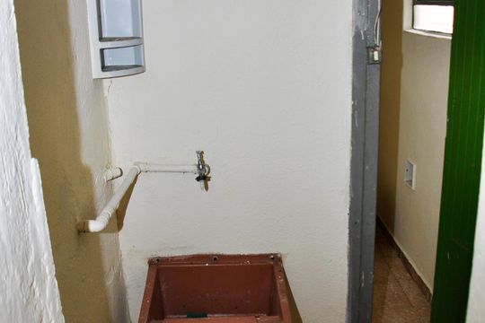 Detalhe - Banheiro Social de casa para alugar com 1 quarto, 40m² em Vila Mirante, São Paulo