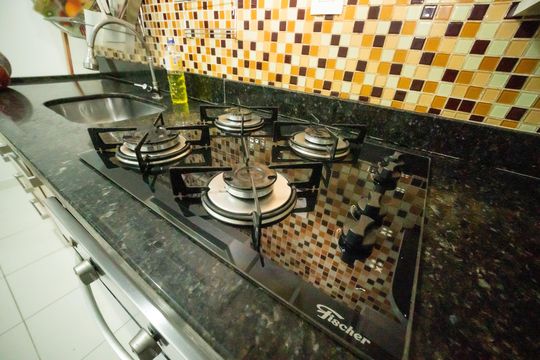 Cozinha e Área de Serviço de apartamento para alugar com 2 quartos, 65m² em Vicente de Carvalho, Rio de Janeiro