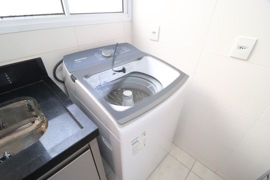 Área de Serviço de apartamento para alugar com 2 quartos, 45m² em Jardim Inconfidência, Uberlândia