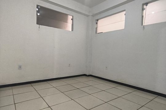 Sala/Quarto de kitnet/studio para alugar com 1 quarto, 45m² em Minaslandia, Belo Horizonte
