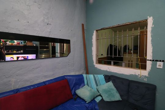 Sala de casa para alugar com 4 quartos, 250m² em Parque dos Bancarios, São Paulo