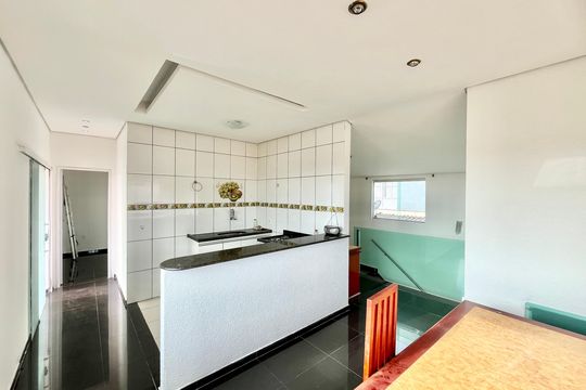 Apartamento à venda com 4 quartos, 148m² em Floresta, Belo Horizonte