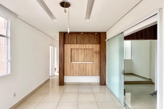 Apartamento à venda com 4 quartos, 148m² em Floresta, Belo Horizonte