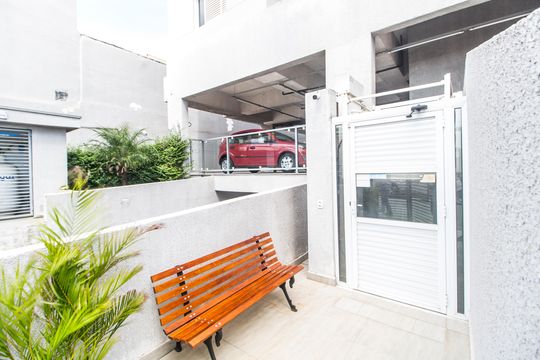 Entrada de apartamento à venda com 1 quarto, 58m² em Vila Boa Vista, Barueri
