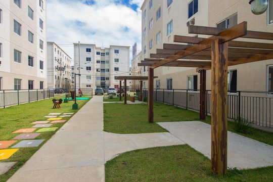 Área externa de apartamento para alugar com 2 quartos, 45m² em Guaratiba, Rio de Janeiro