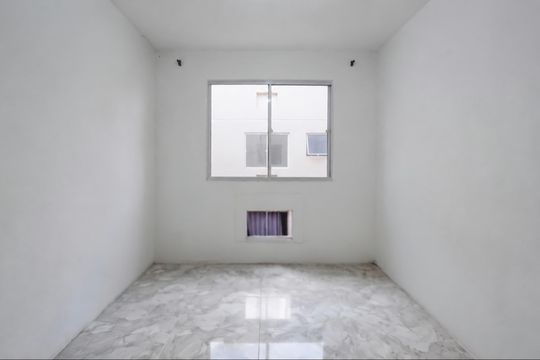 Quarto de apartamento para alugar com 2 quartos, 45m² em Guaratiba, Rio de Janeiro