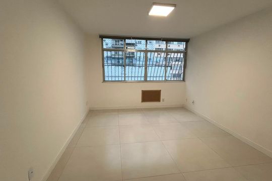Apartamento para alugar com 2 quartos, 40m² em Santíssimo, Rio de Janeiro