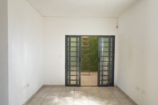 Sala de casa para alugar com 3 quartos, 63m² em Jardim Santa Marina, Jacareí