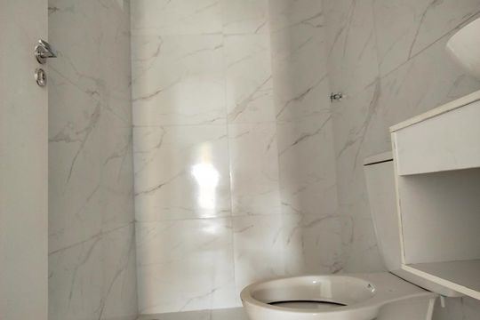 Banheiro de kitnet/studio à venda com 1 quarto, 30m² em Alto da Mooca, São Paulo