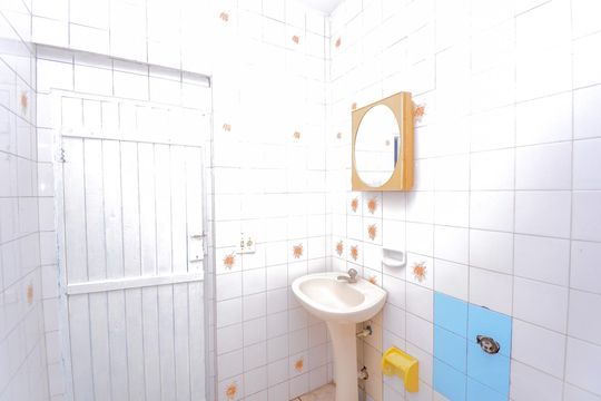 Banheiro de casa à venda com 1 quarto, 300m² em Jardim Ipanema, Guarulhos