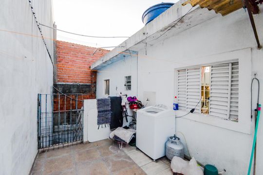Edícula de casa à venda com 1 quarto, 300m² em Jardim Ipanema, Guarulhos