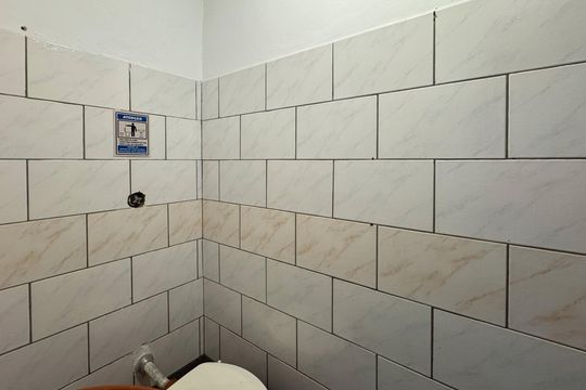 Banheiro Social de casa à venda com 1 quarto, 122m² em Alvarenga, São Bernardo do Campo