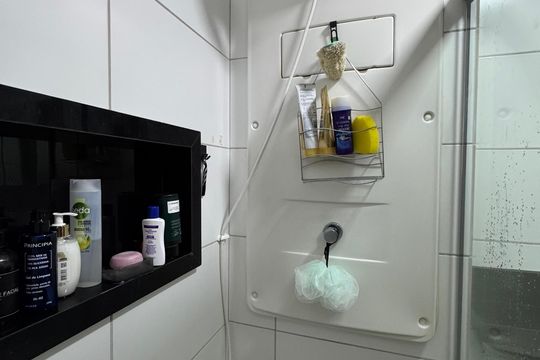 Banheiro de apartamento para alugar com 2 quartos, 54m² em Samambaia, Brasília